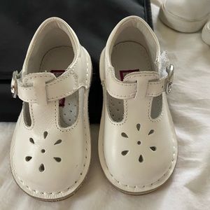 L’amour Mary Janes size 5